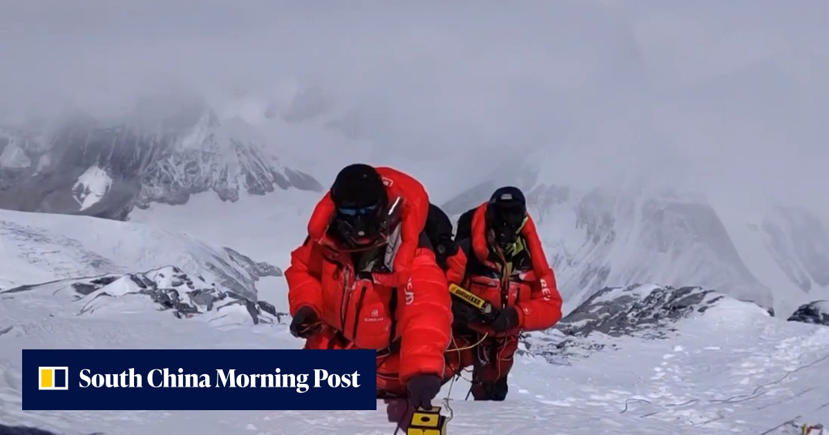 How deep is the snow on Mt Everest? A Chinese team says it's deeper than previously thought - Vimarsana News