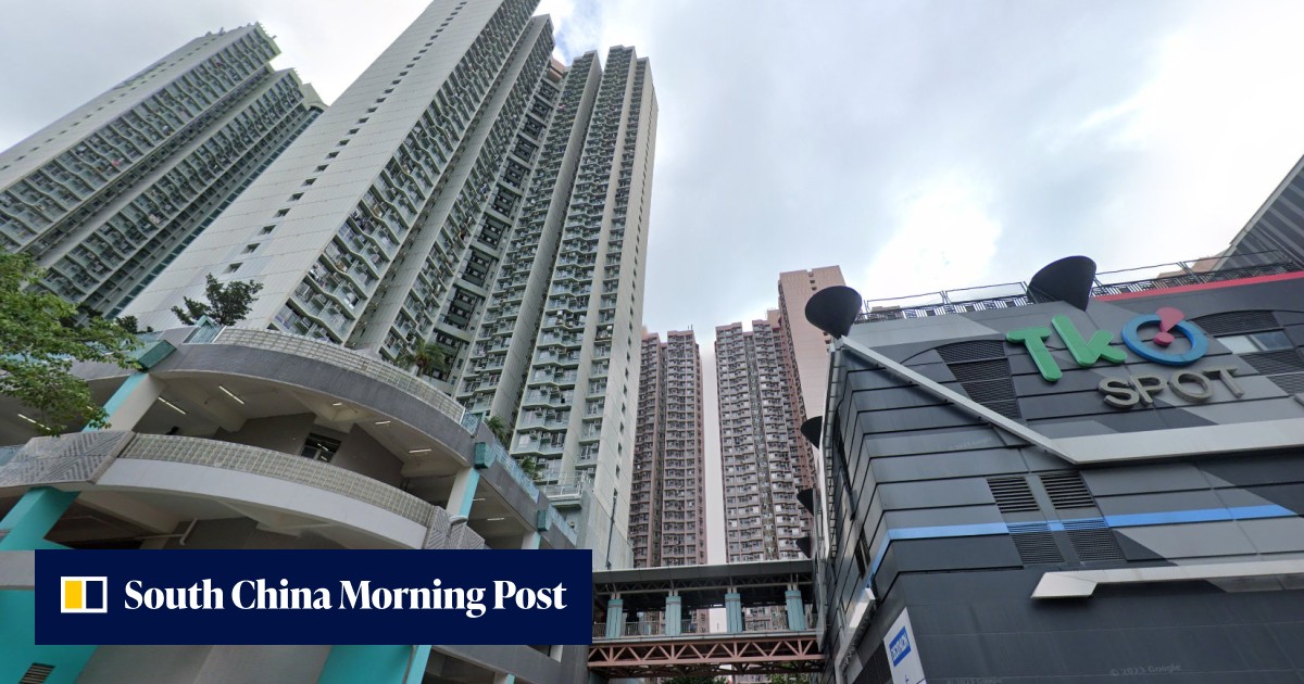 Hong Kong brothers climbed out of window on 15th floor to escape fire - Vimarsana News