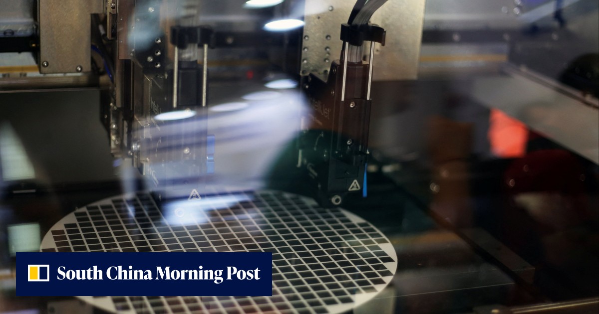 China's chip-making tool industry unites behind self-sufficiency drive but huge challenges remain - Vimarsana News