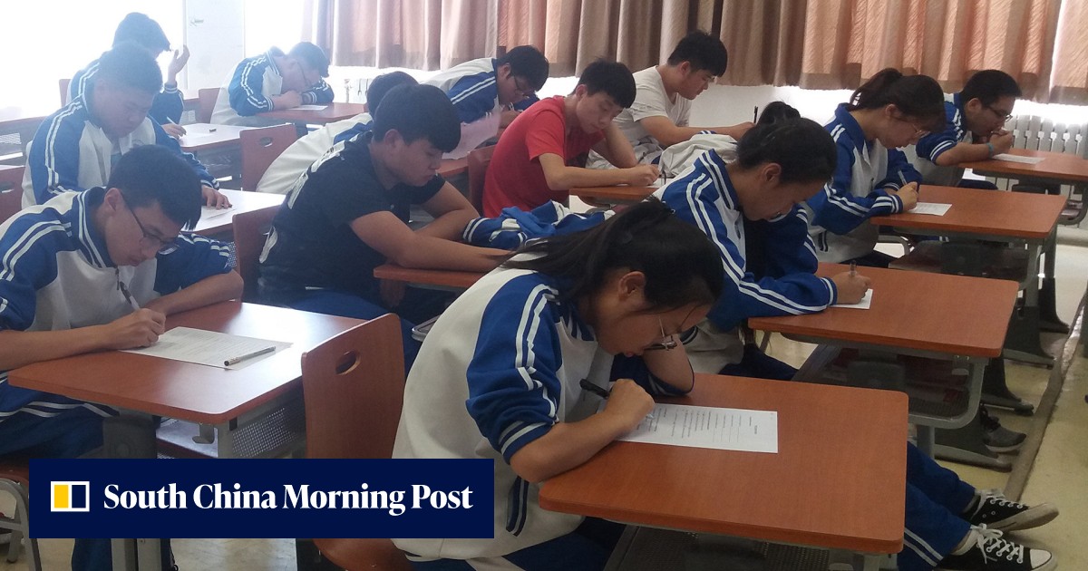 Studying machines: China secondary schools impose 'don't look up' rule in class to stop distractions and improve study - Vimarsana News