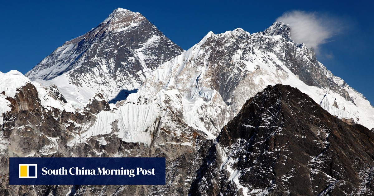 Sherpa Who Retrieved Body From Mount Everest Death Zone Recalls Dangerous Mission As Peak S Reopening To Climbers Draws Near South China Morning Post