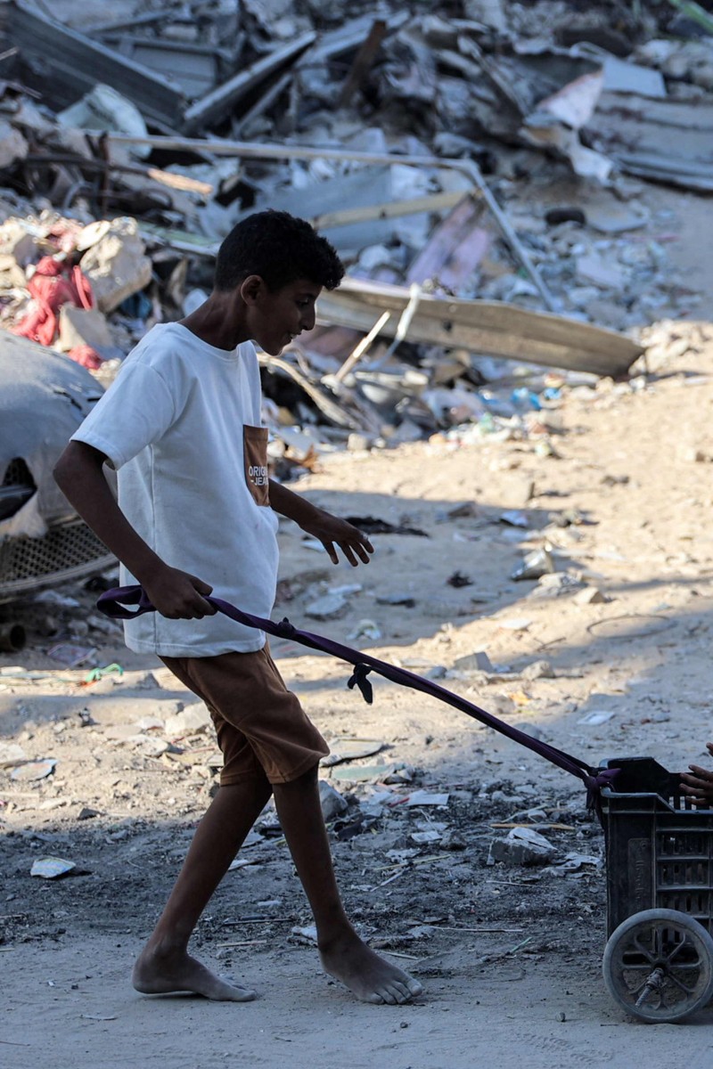 Children in war-torn Gaza start second academic year without school ...