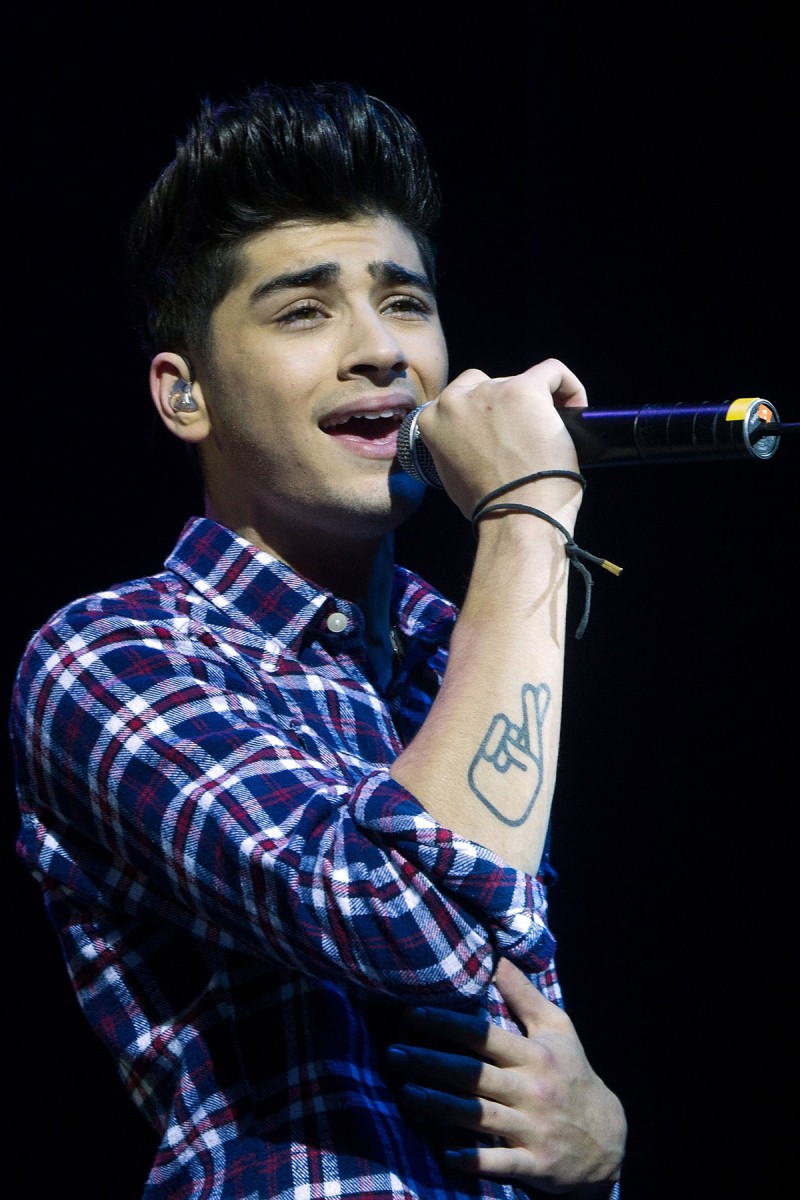 One Direction Zac Say what? Celebrities react to Zayn Malik leaving One Direction - Young ...