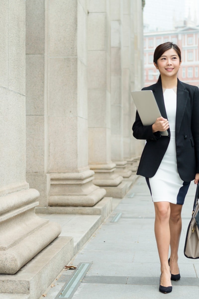 Need A Job Interview Outfit? Here's What You *Actually* Need To Consider