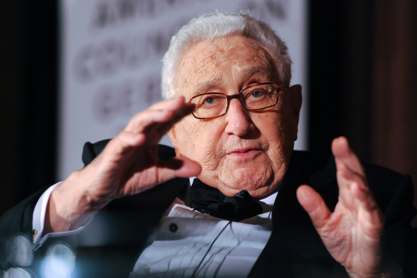 Henry Kissinger speaks at a dinner with then German Defense Minister von der Leyen in 2014. Photo: dpa