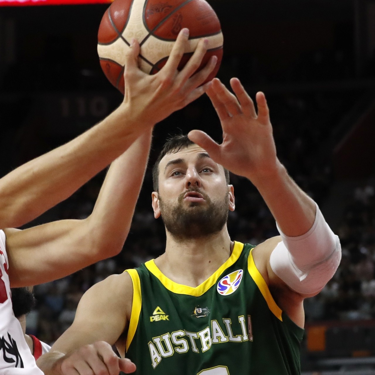 Sun Yang Shot Sees Andrew Bogut Booed By Chinese Fans At Fiba