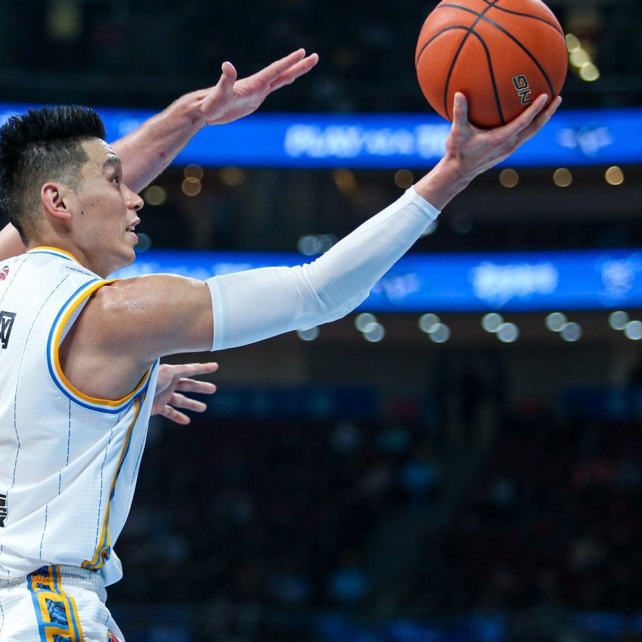 Cba Jeremy Lin S Beijing Ducks Beat Guangzhou Loong Lions To Go