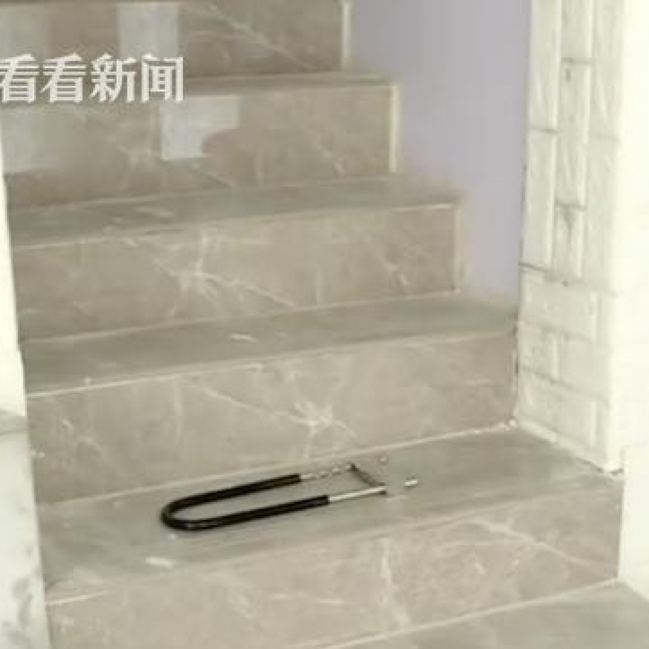 Chinese Man Spends Years Digging Secret Basement Neighbours Fear