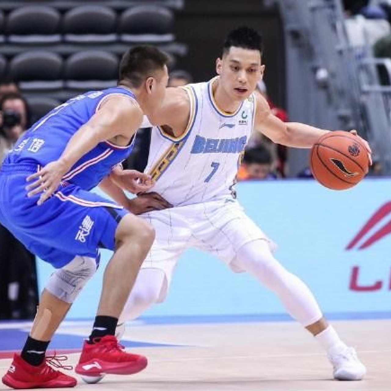 Jeremy Lin Stars In Beijing Ducks Bow As Nba Champion Named Mvp In
