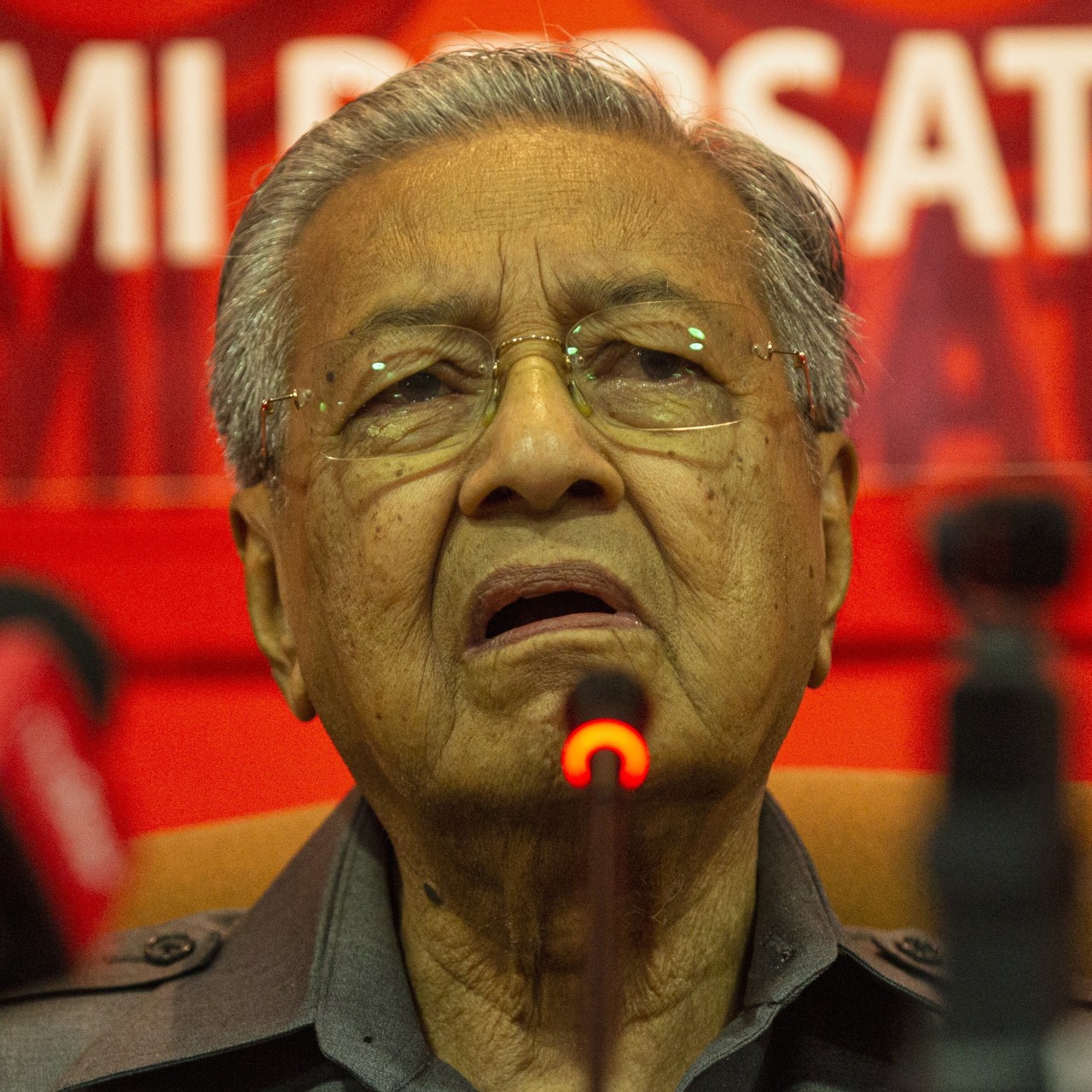 Mahathir Backs Biden Says Us Re Electing Trump Would Be Disaster South China Morning Post
