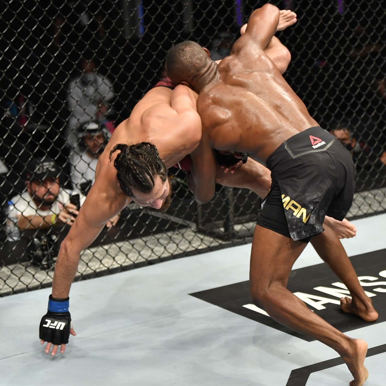 Jorge Masvidal Gets Fans To Spar At Ufc 244 Open Workout I Know