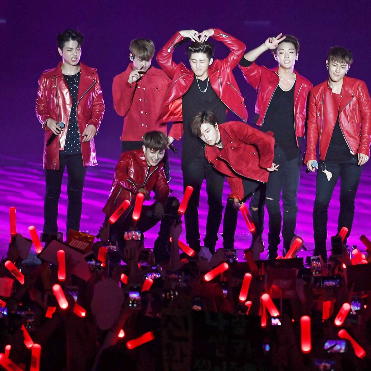 iKonic show from K-pop rookies iKon at the the AsiaWorld