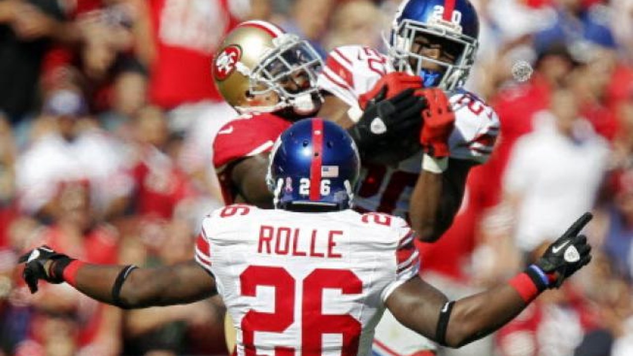 The Oakland Raiders play the Dallas Texans at Candlestick Park