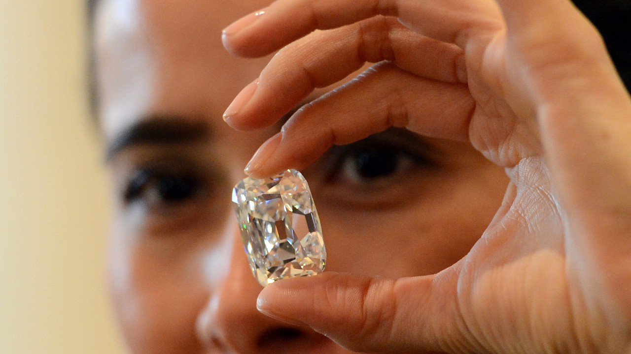 diamond.jpg?itok=dr44cnsh