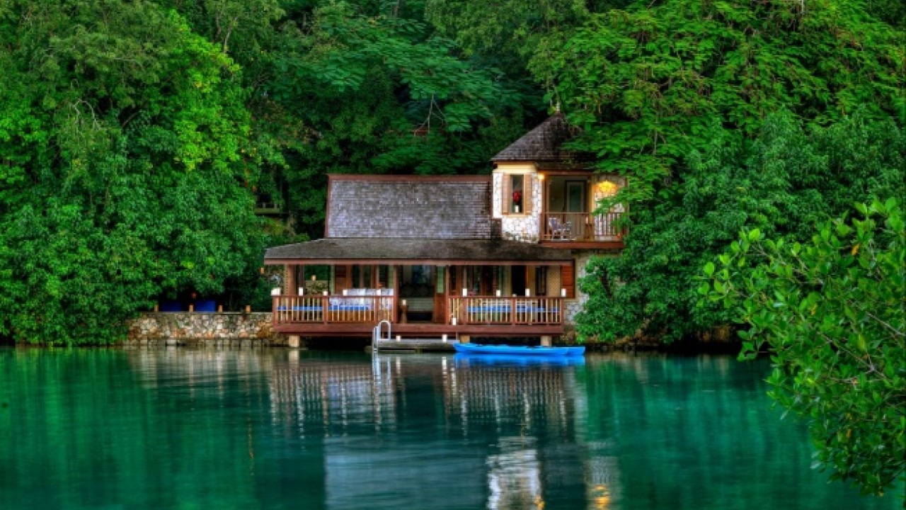 Golden Eye Hotel and Resort - a Jamaican retreat where Sir Ian