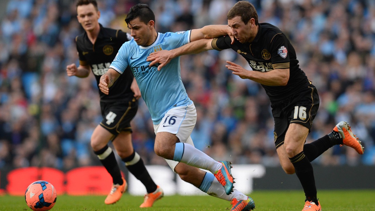 Sergio Aguero Manchester City Clutches Barclays Editorial Stock Photo -  Stock Image | Shutterstock Editorial, image size:1280x720