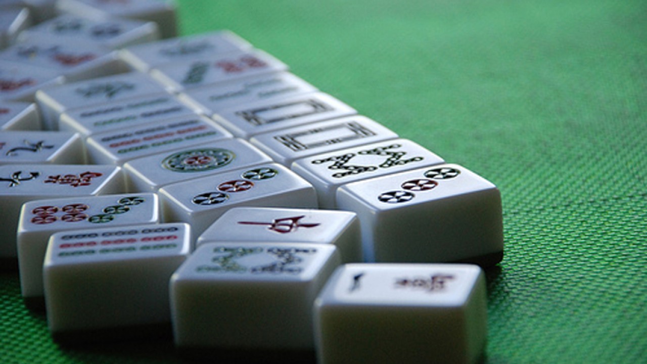 This Mahjong set can get you arrested in Hong Kong : r/HongKong