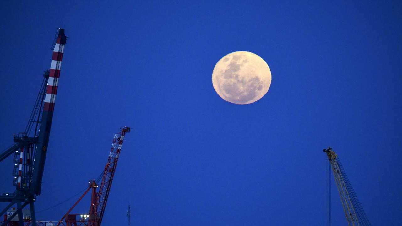 How To See A Blue Moon In East Asian Skies This Weekend When The Phenomenon Will Occur What To Expect And Which Places Will Have The Best View South China Morning