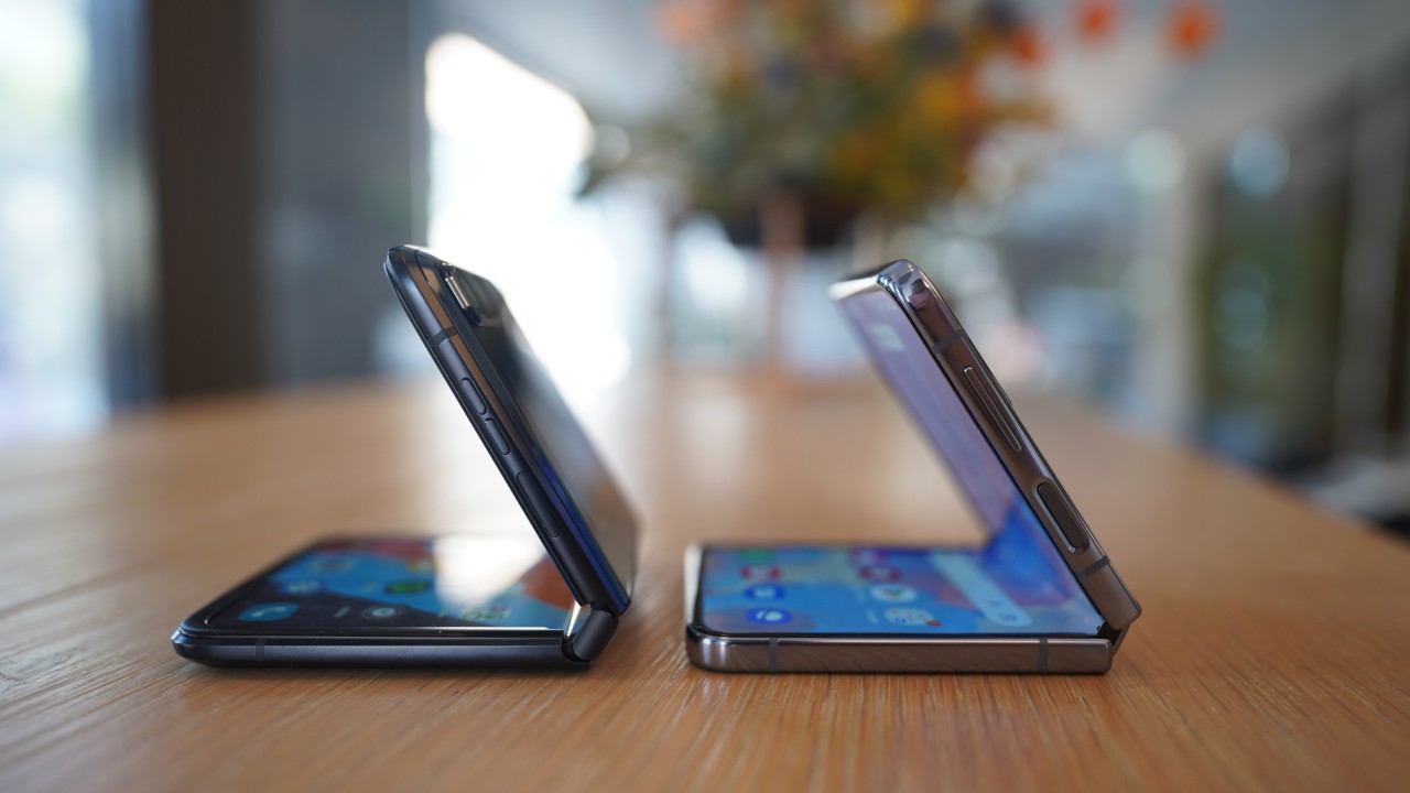 Samsung Galaxy Z Flip 4 is probably the only device that helps