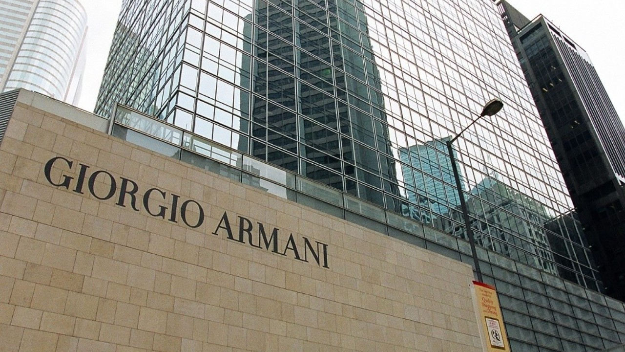 Armani beauty chater house online