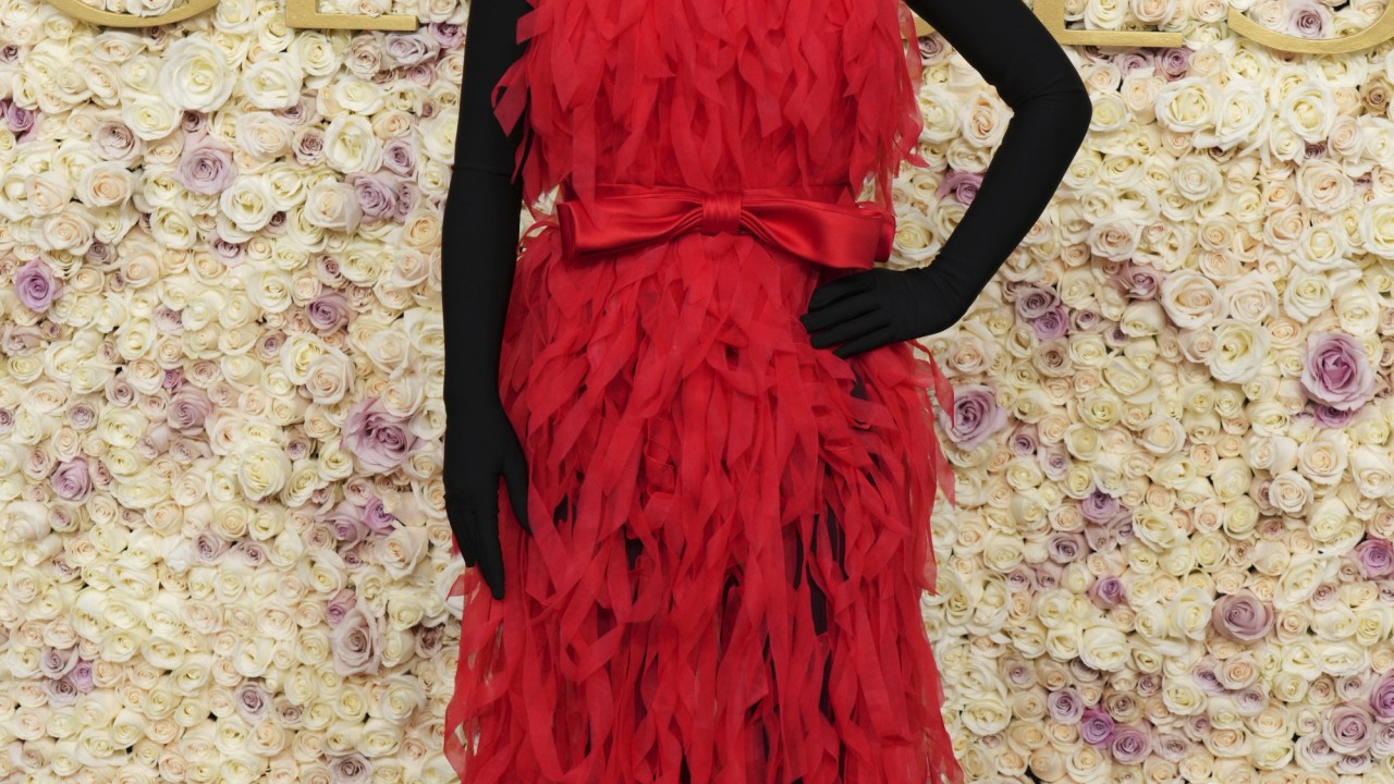 ali wong golden globes dress  S1  @claytonhawkins S2 Golden Globes 2024