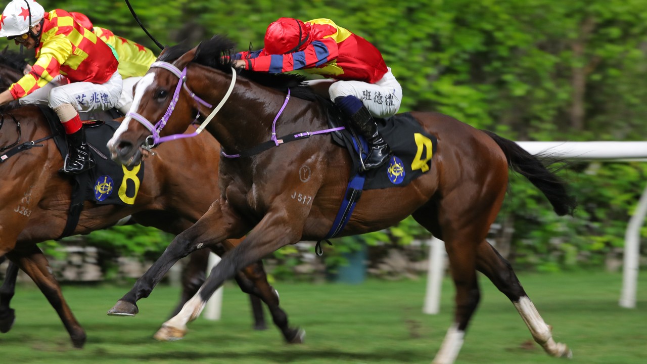 Harry Bentley lifts Hong Lok Golf to a thrilling win at Happy Valley. Photos: Kenneth Chan
