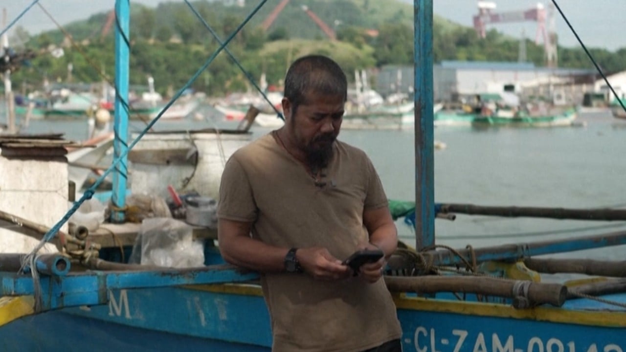 Filipino fishermen worry about Chinese nature reserve in disputed waters