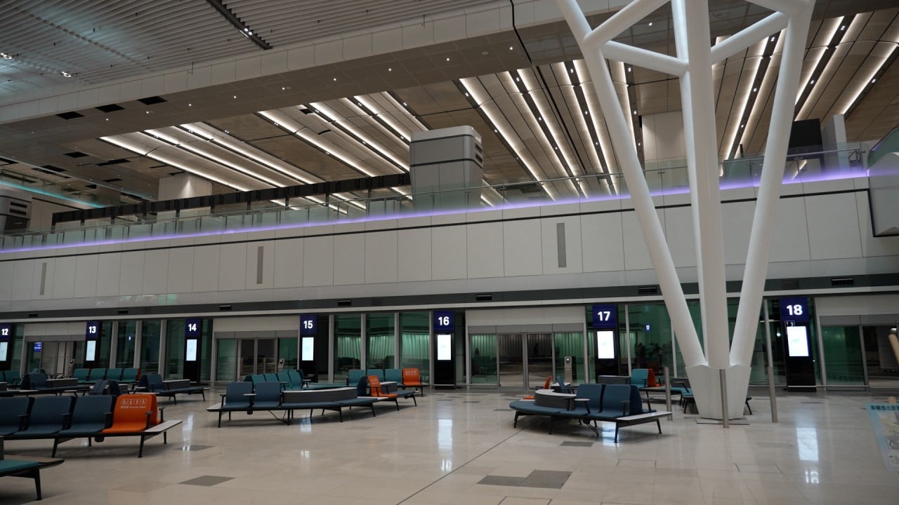 Hong Kong airport reveals its new coach hall