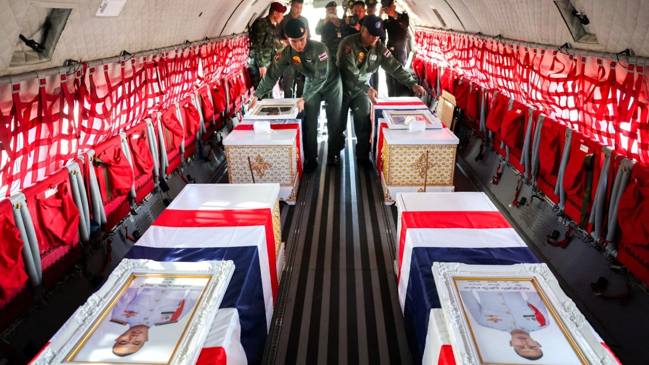China hosts truce talks with Thailand and Cambodia