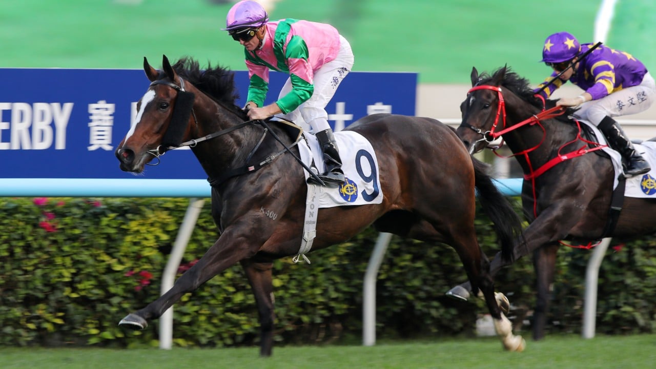 Zac Purton guides Aerovolanic to victory.