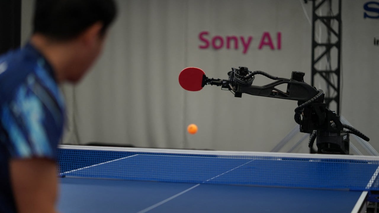 AI ping-pong robot beats top human players