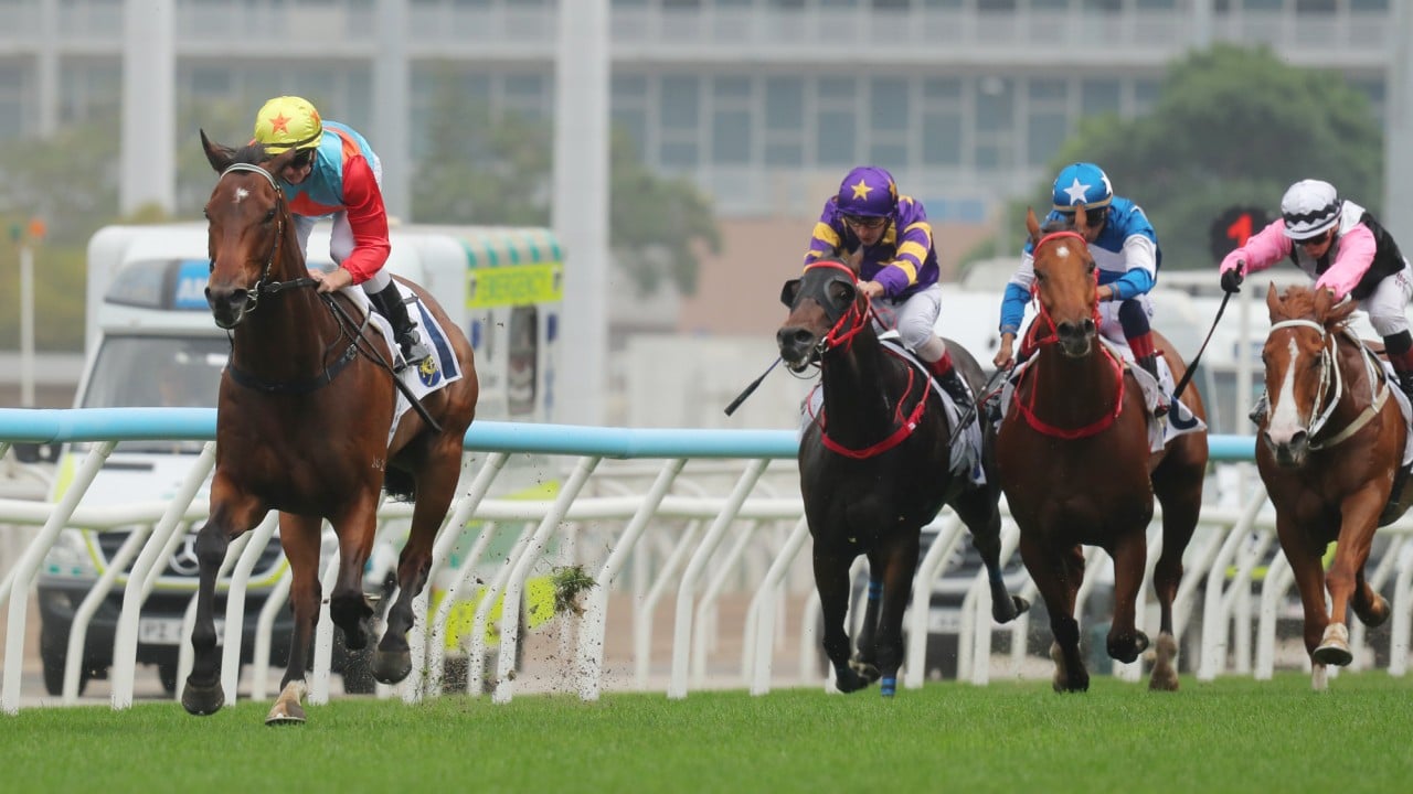 Ka Ying Rising surges clear to notch his 19th straight triumph.