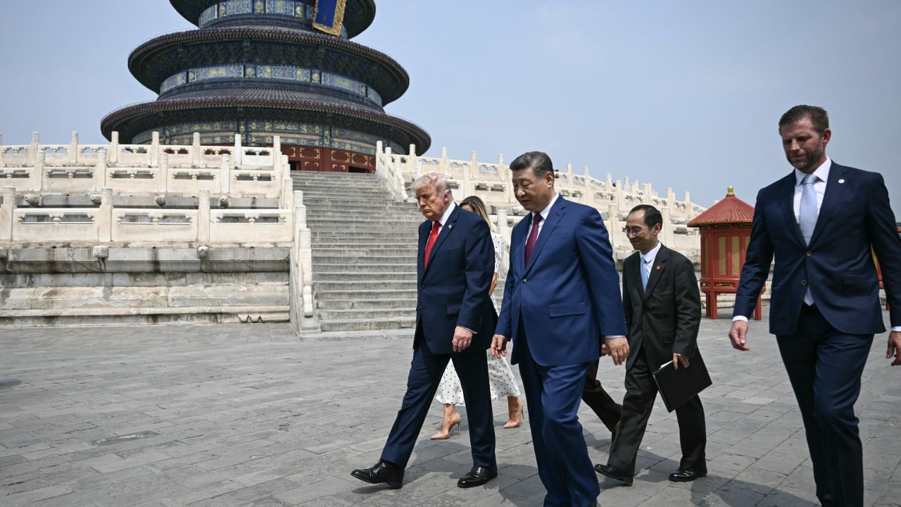 Xi and Trump tour Temple of Heaven during Beijing summit