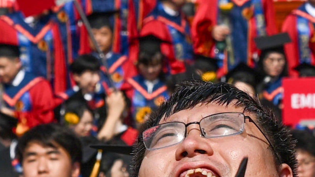 China cuts ‘obsolete’ university degrees