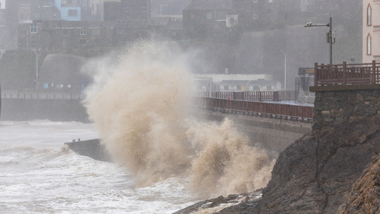 Typhoon Bavi makes landfall in eastern China