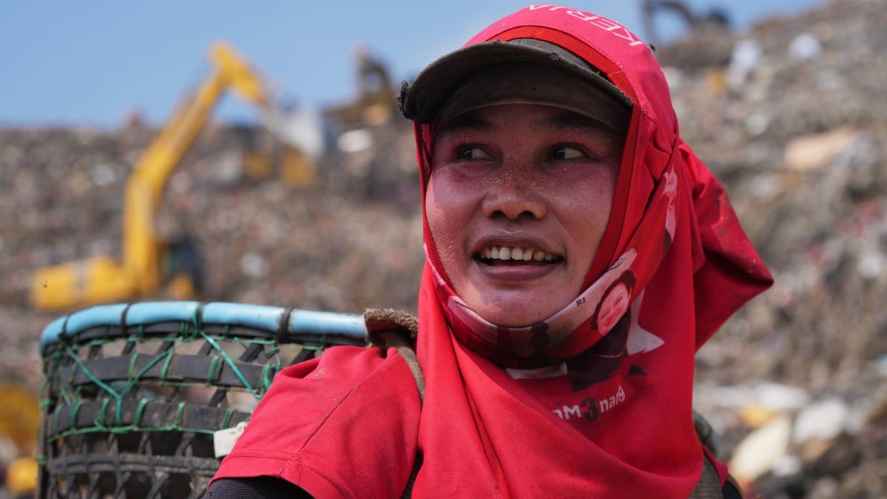 Indonesia’s waste crackdown threatens 600,000 workers
