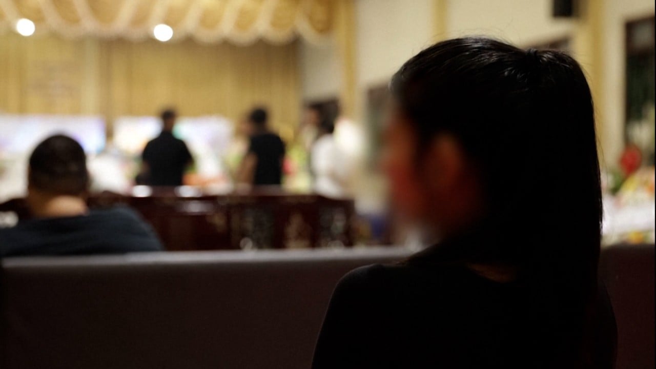 Mother of Thai school shooter apologises