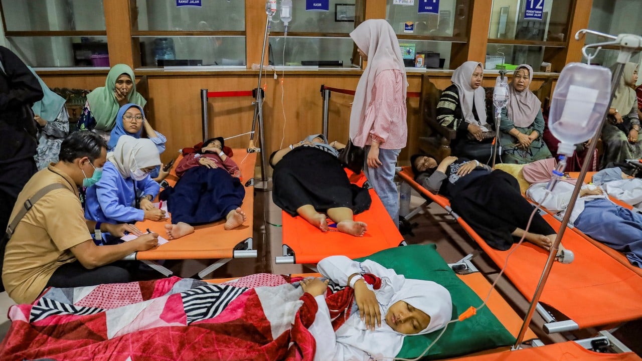 Over 1,700 made ill by food from Indonesia’s free meal scheme
