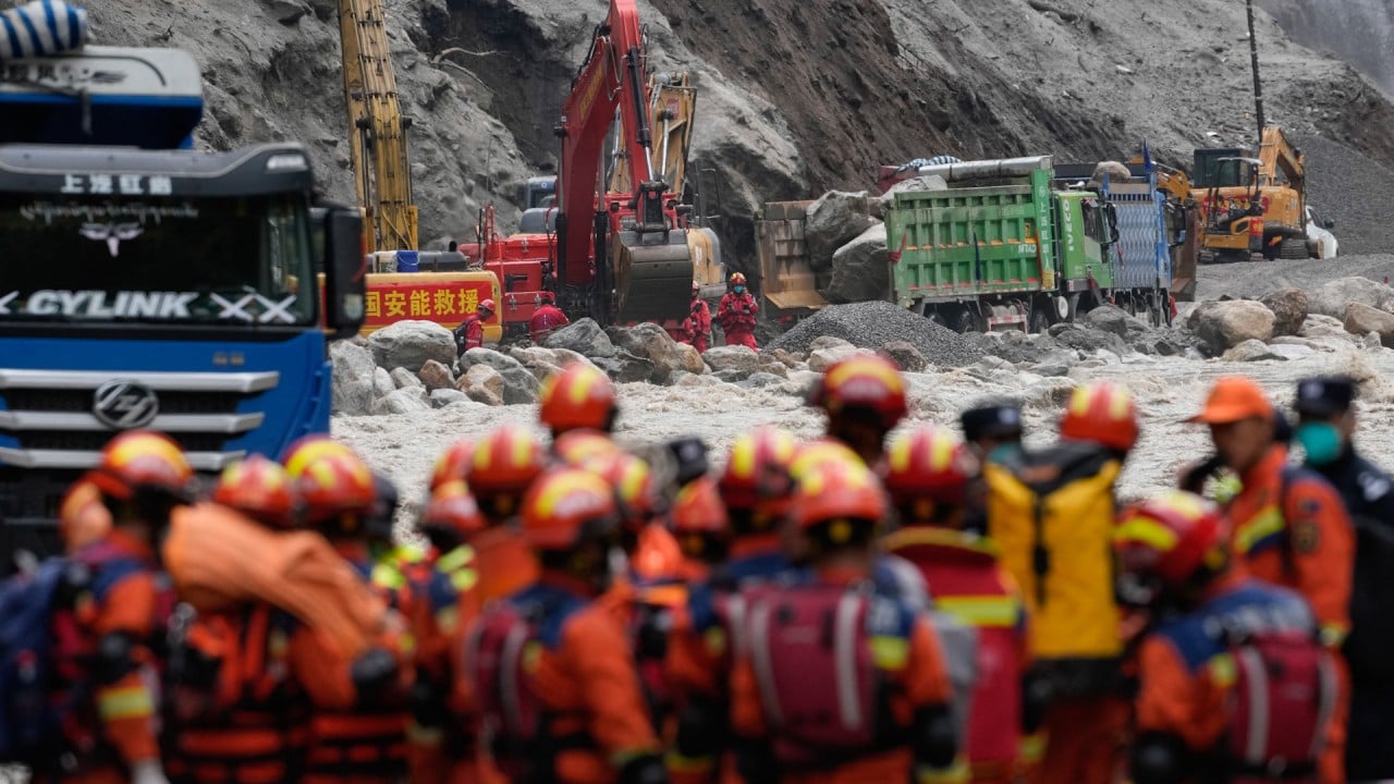 Foreign media allowed in China’s Gyirong Port for first time since disaster