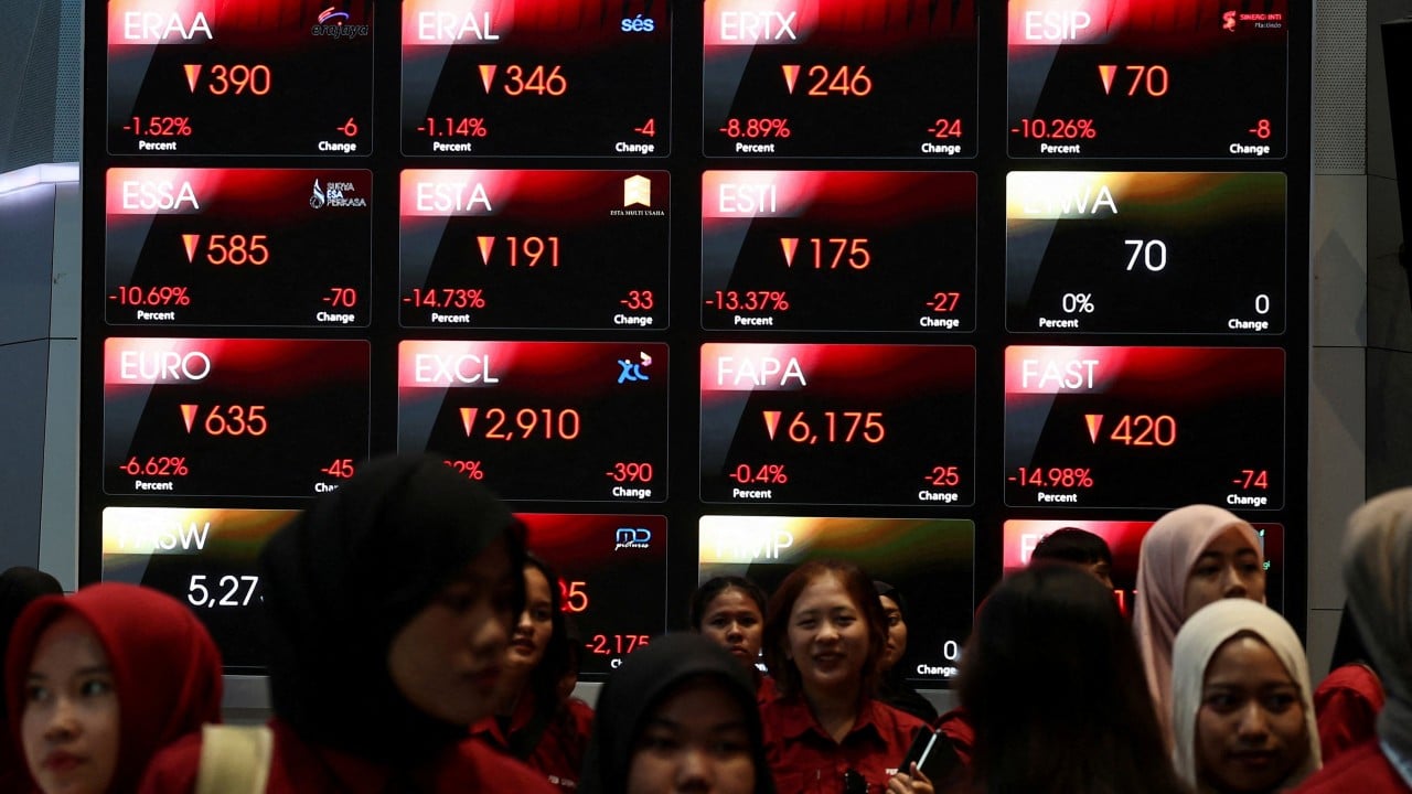Indonesian stocks see sharpest one-day fall since 1998