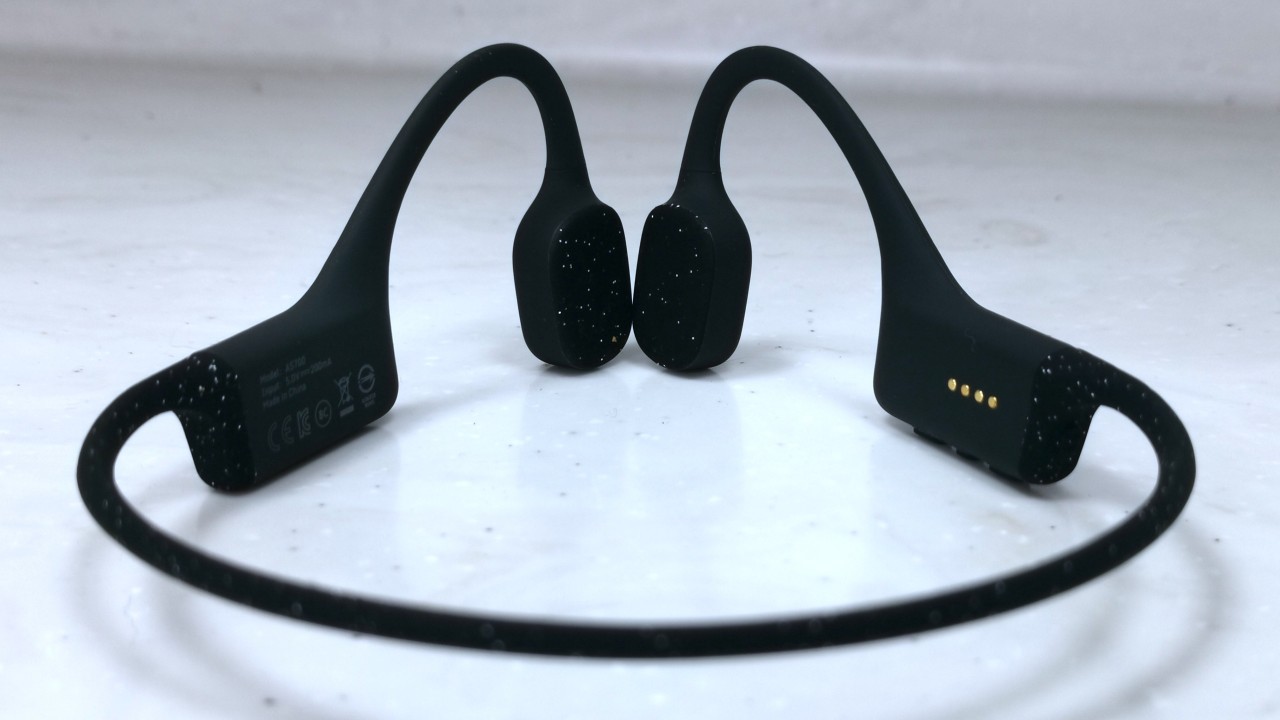 These Swimming Headphones Use Bone Conduction To Send Sound Waves To Your Inner Ear Aftershokz Xtrainerz Review South China Morning Post These Swimming Headphones Use Bone Conduction To Send Sound Waves To Your Inner Ear Aftershokz Xtrainerz Review South China Morning Post