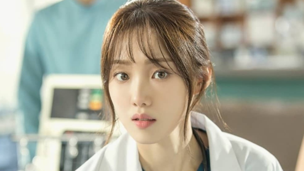 3q6 B9zhclrphm While the series didn't bode so well in korea, it did well amongst american audiences and other asian countries. https www scmp com magazines style celebrity article 3044047 dr romantic love alarm kingdom best korean tv sequels and