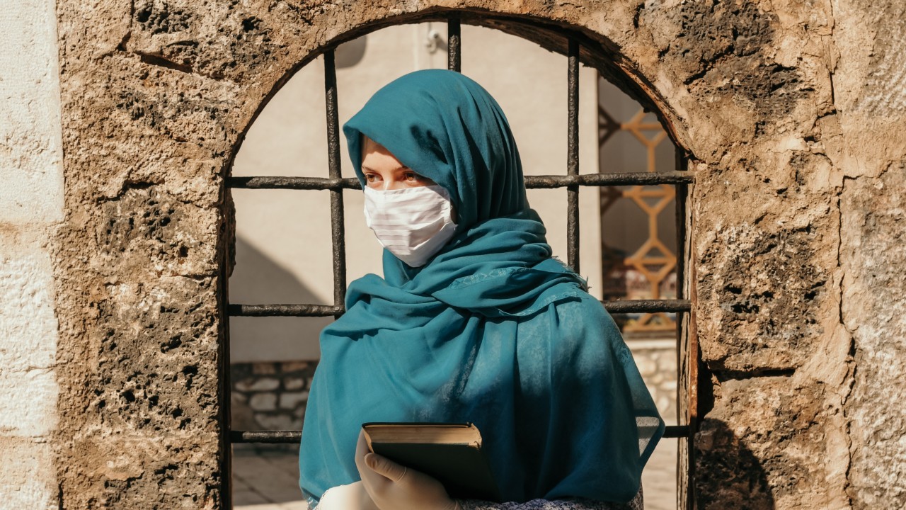How To Wear A Face Mask Over A Hijab And Stay Fashionable Muslim Women S Hacks For Wearing Both At The Same Time South China Morning Post