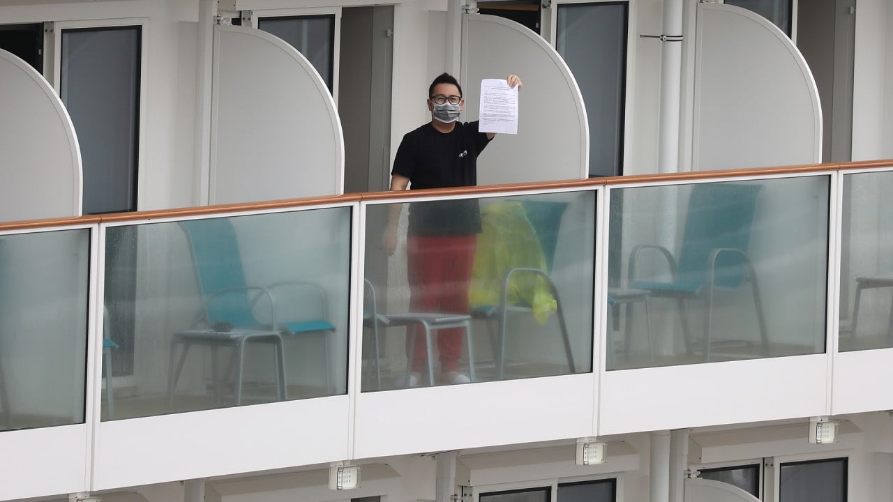 Thousands held on cruise ship in Hong Kong for coronavirus testing 