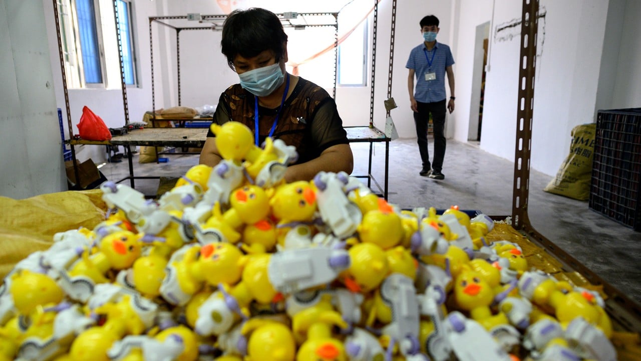 Chinese exporters turn to domestic consumers as coronavirus hits overseas markets