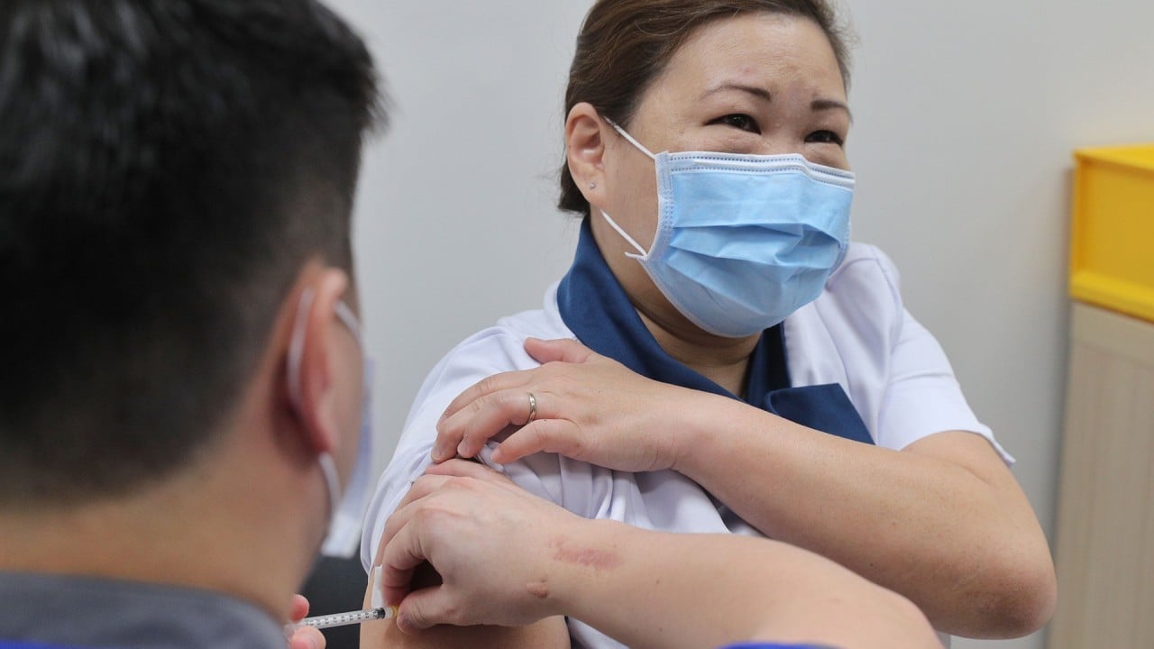 Singapore begins national Covid-19 vaccination programme
