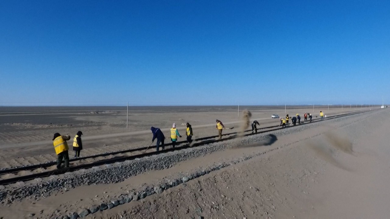 Chinese workers on mission to ensure safety of desert railway