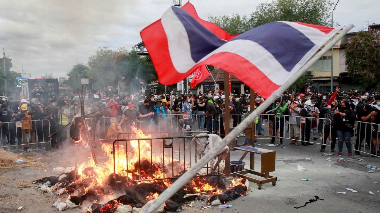 Thailand sees overwhelmed hospital morgues and renewed protests amid biggest Covid-19 outbreak