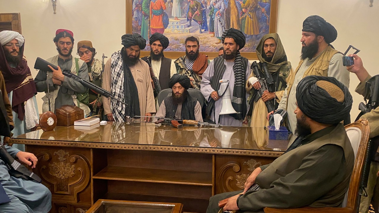 Taliban takes control of Afghan capital Kabul as President Ghani flees country 