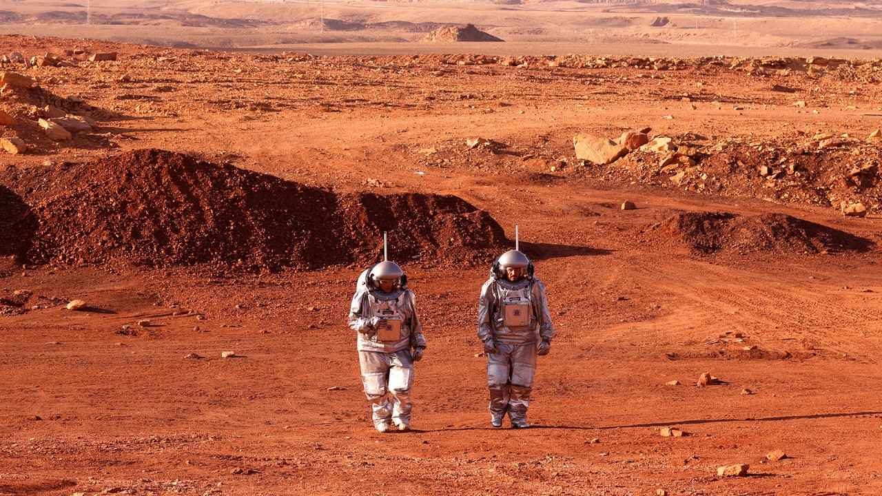 Life on Mars: astronauts simulate living on the red planet